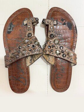 Sam Edelman Gigi Studded Croc Thong Sandals Brown 9M - FAIR CONDITION